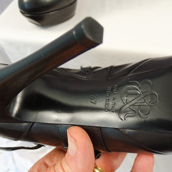 Rock & Republic Black Heeled Boots - Picture 9 of 9